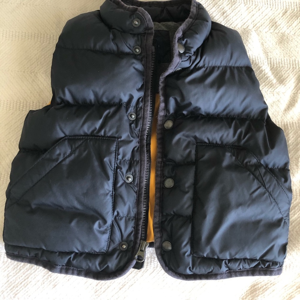 Gap puffer jacket